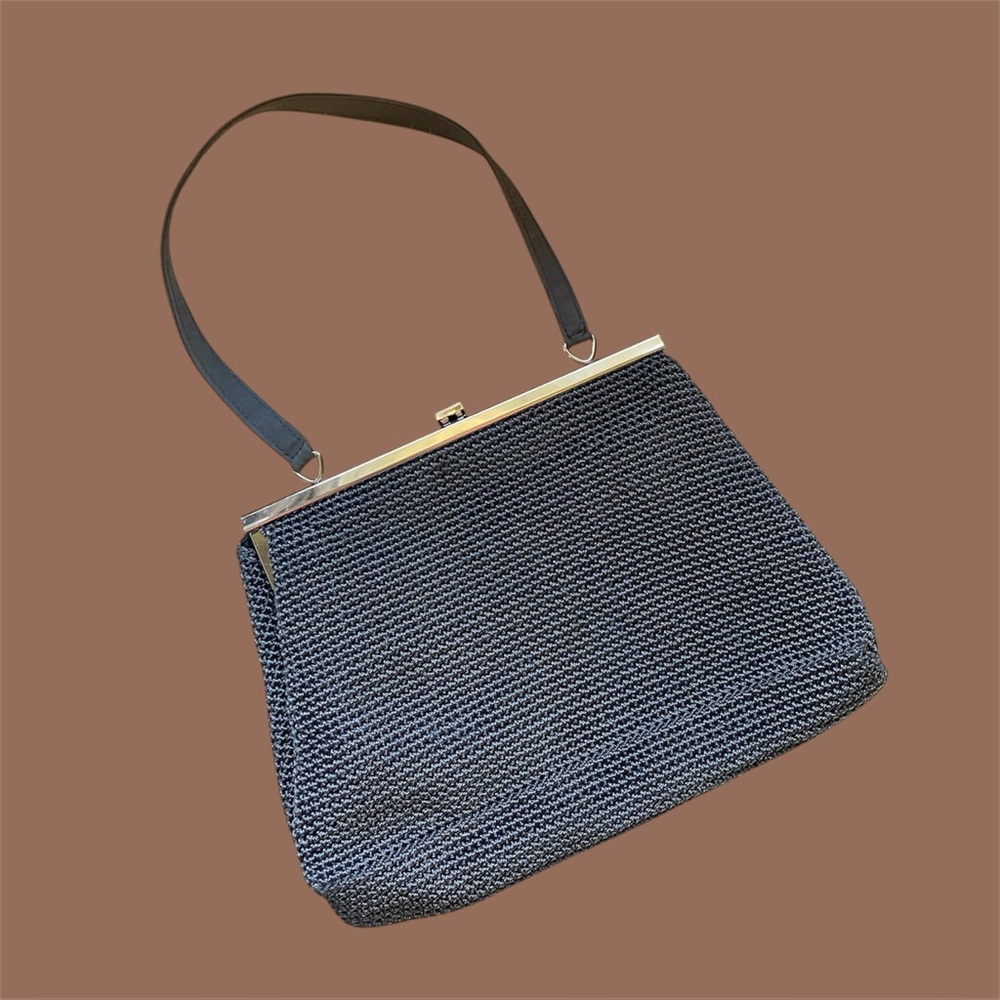 The Sak Small Gray Purse Metal Silver Clutch Clasp MCM Crochet Handbag Party